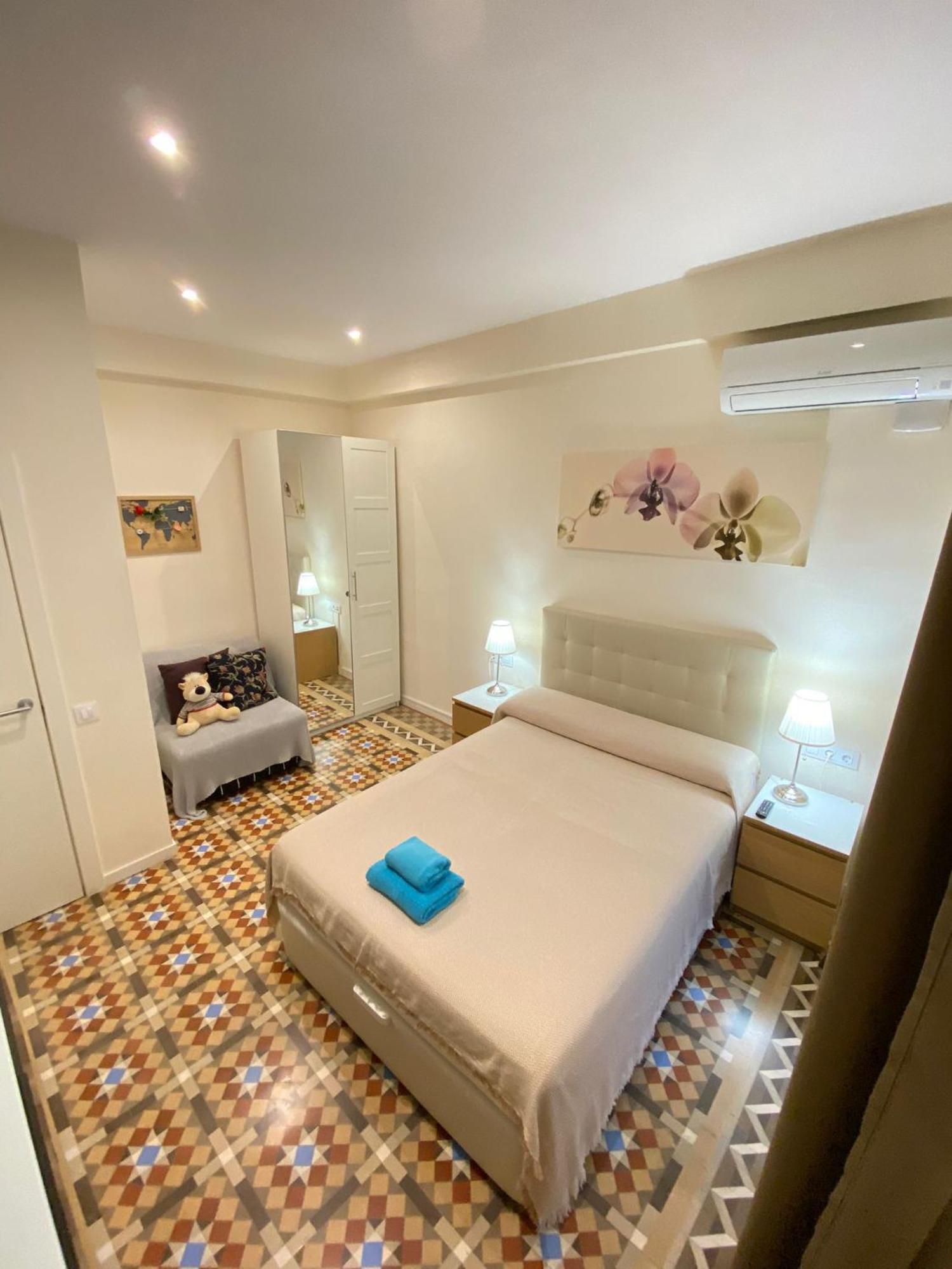 Rooms Balmes 巴塞罗那 外观 照片